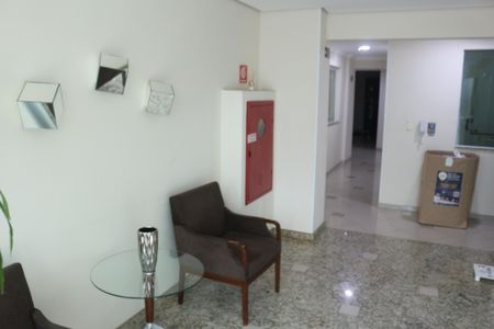 Apartamento à venda com 100m², 3 quartos e 2 vagasHall social