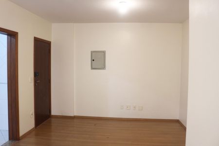 Sala de apartamento para alugar com 3 quartos, 100m² em Olímpico, São Caetano do Sul