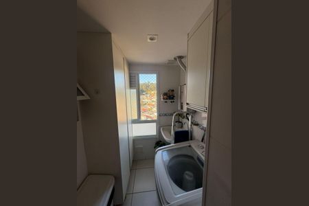 Apartamento à venda com 78m², 2 quartos e 2 vagasLavanderia