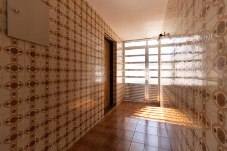 Casa à venda com 157m², 2 quartos e 2 vagasEntrada 