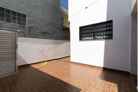 Casa à venda com 157m², 2 quartos e 2 vagasQuintal