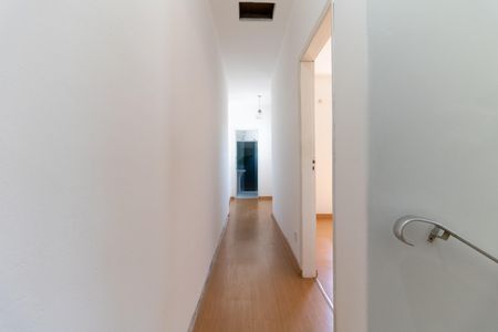 Casa à venda com 157m², 2 quartos e 2 vagasCorredor