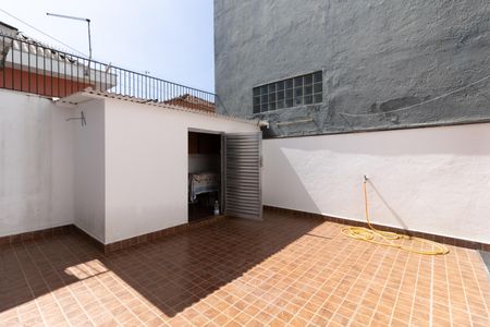 Casa à venda com 157m², 2 quartos e 2 vagasQuintal