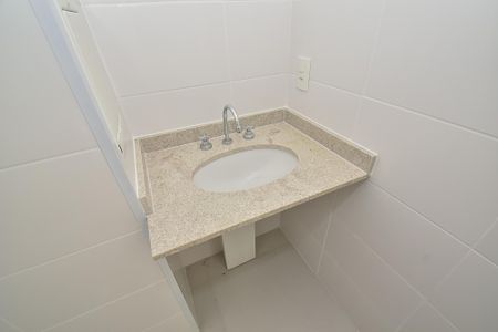 Banheiro de kitnet/studio à venda com 1 quarto, 20m² em Ipiranga, São Paulo