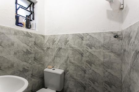 Casa à venda com 310m², 6 quartos e 1 vagaCasa B - Banheiro