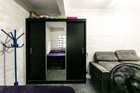 Casa à venda com 310m², 6 quartos e 1 vagaCasa B - Quarto