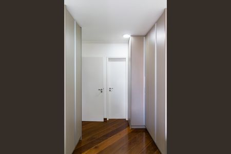 Apartamento para alugar com 106m², 3 quartos e 2 vagas Apartamento para alugar com 106m², 3 quartos e 2 vagasSuíte