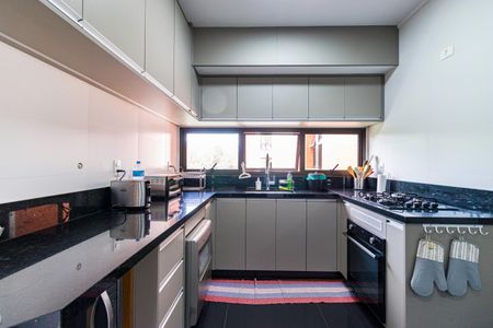 Apartamento para alugar com 106m², 3 quartos e 2 vagas Apartamento para alugar com 106m², 3 quartos e 2 vagasCozinha