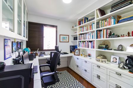 Apartamento para alugar com 106m², 3 quartos e 2 vagas Apartamento para alugar com 106m², 3 quartos e 2 vagasQuarto 2