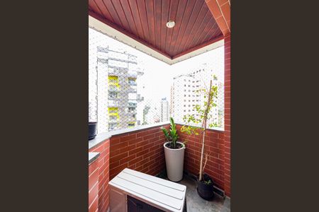 Apartamento para alugar com 106m², 3 quartos e 2 vagas Apartamento para alugar com 106m², 3 quartos e 2 vagasVaranda Sala