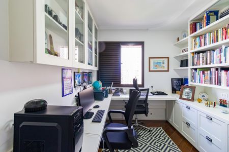 Apartamento para alugar com 106m², 3 quartos e 2 vagas Apartamento para alugar com 106m², 3 quartos e 2 vagasQuarto 2