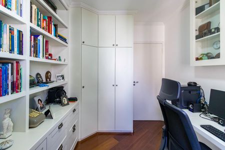 Apartamento para alugar com 106m², 3 quartos e 2 vagas Apartamento para alugar com 106m², 3 quartos e 2 vagasQuarto 2