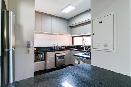 Apartamento para alugar com 106m², 3 quartos e 2 vagas Apartamento para alugar com 106m², 3 quartos e 2 vagasCozinha