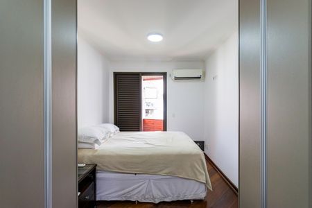 Apartamento para alugar com 106m², 3 quartos e 2 vagas Apartamento para alugar com 106m², 3 quartos e 2 vagasSuíte