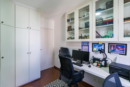 Apartamento para alugar com 106m², 3 quartos e 2 vagas Apartamento para alugar com 106m², 3 quartos e 2 vagasQuarto 2