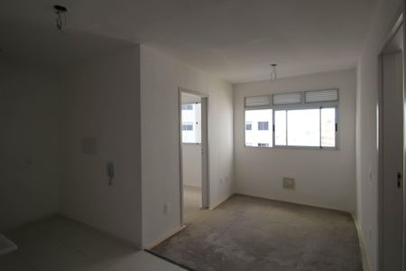 Sala de apartamento para alugar com 2 quartos, 35m² em Fazenda da Juta, São Paulo