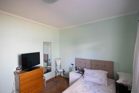 Casa à venda com 200m², 3 quartos e 1 vaga Casa à venda com 200m², 3 quartos e 1 vagaQuarto 1 casa 2