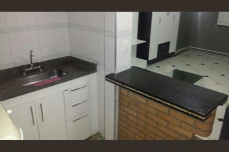 Cozinha de kitnet/studio à venda com 1 quarto, 38m² em Vila Buarque, São Paulo