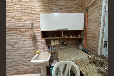 Apartamento à venda com 70m², 2 quartos e 1 vagaÁrea de Serviço