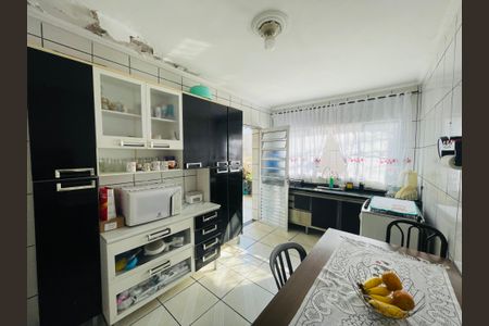 Casa para alugar com 240m², 1 quarto e sem vaga Casa para alugar com 240m², 1 quarto e sem vagaCozinha