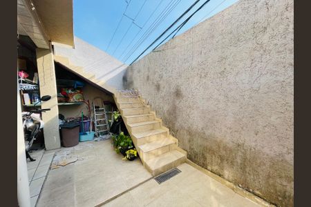 Casa para alugar com 240m², 1 quarto e sem vaga Casa para alugar com 240m², 1 quarto e sem vagaQuintal