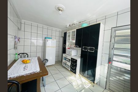 Casa para alugar com 240m², 1 quarto e sem vaga Casa para alugar com 240m², 1 quarto e sem vagaCozinha