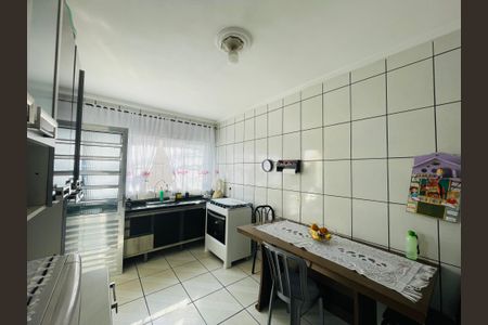 Casa para alugar com 240m², 1 quarto e sem vaga Casa para alugar com 240m², 1 quarto e sem vagaCozinha