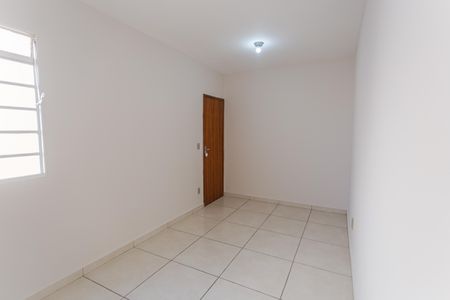Sala de apartamento para alugar com 2 quartos, 45m² em Santa Cruz, Belo Horizonte