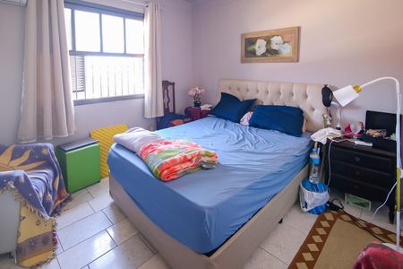 Casa para alugar com 250m², 5 quartos e 4 vagas Casa para alugar com 250m², 5 quartos e 4 vagasQuarto 4