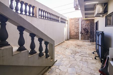 Casa para alugar com 250m², 5 quartos e 4 vagas Casa para alugar com 250m², 5 quartos e 4 vagasQuintal