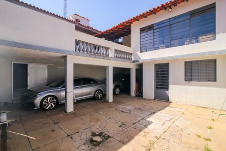 Casa para alugar com 250m², 5 quartos e 4 vagas Casa para alugar com 250m², 5 quartos e 4 vagasGaragem