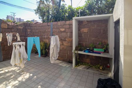 Casa para alugar com 250m², 5 quartos e 4 vagas Casa para alugar com 250m², 5 quartos e 4 vagasÁrea de Serviço