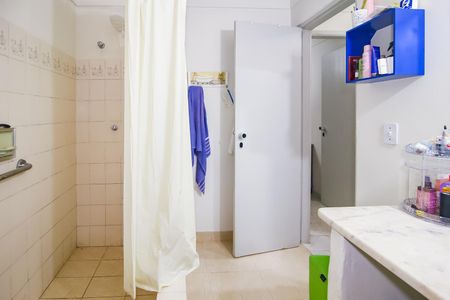 Casa para alugar com 250m², 5 quartos e 4 vagas Casa para alugar com 250m², 5 quartos e 4 vagasBanheiro 1