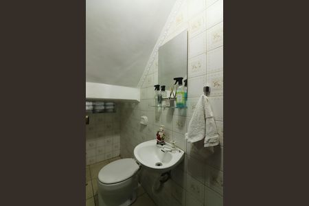 Casa à venda com 222m², 3 quartos e 3 vagasLavabo 1