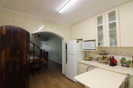 Casa à venda com 222m², 3 quartos e 3 vagasCozinha 