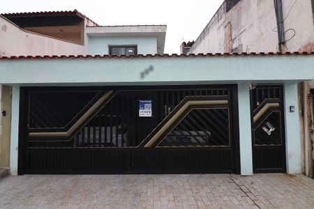 Casa à venda com 222m², 3 quartos e 3 vagasFachada 