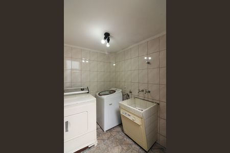 Casa à venda com 222m², 3 quartos e 3 vagasÁrea de Serviço