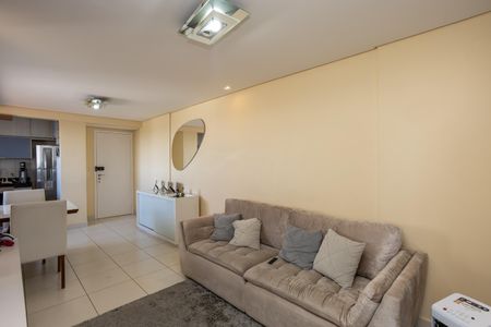 Sala de apartamento à venda com 3 quartos, 84m² em Heliópolis, Belo Horizonte