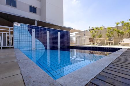Apartamento à venda com 74m², 3 quartos e 2 vagas Apartamento à venda com 74m², 3 quartos e 2 vagasÁrea comum - Piscina