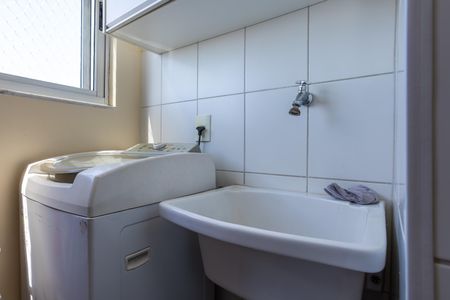 Apartamento à venda com 74m², 3 quartos e 2 vagas Apartamento à venda com 74m², 3 quartos e 2 vagasÁrea de Serviço