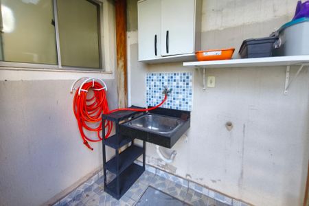 Apartamento para alugar com 67m², 2 quartos e 1 vagaÁrea de Serviço