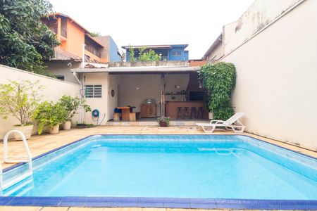 Casa à venda com 310m², 4 quartos e 3 vagasPiscina
