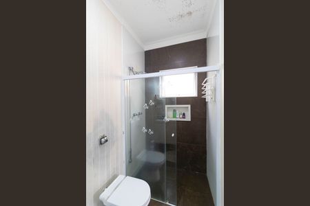 Casa à venda com 310m², 4 quartos e 3 vagasBanheiro da Suíte 01