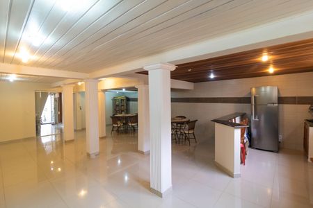 Casa à venda com 310m², 4 quartos e 3 vagasSalão de festas