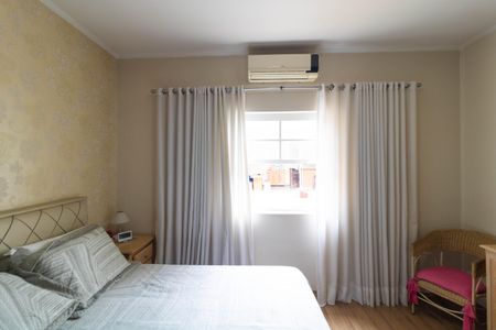 Casa à venda com 310m², 4 quartos e 3 vagasSuíte 01