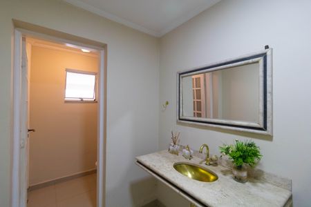 Casa à venda com 310m², 4 quartos e 3 vagasLavabo