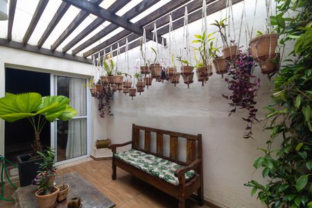 Casa à venda com 310m², 4 quartos e 3 vagasÁrea de Luz