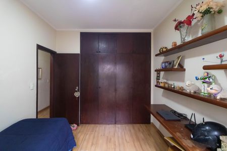 Casa à venda com 310m², 4 quartos e 3 vagasQuarto 01