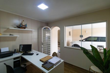 Casa à venda com 310m², 4 quartos e 3 vagasSuíte 02