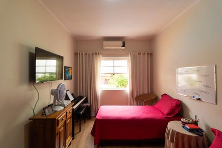 Casa à venda com 310m², 4 quartos e 3 vagasQuarto 02